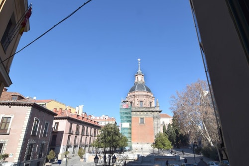 Cinco Ventanas a La Latina, Calle Tabernillas 18 Batuecas