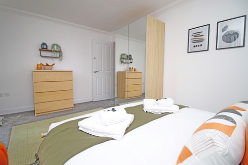 5 Bedroom Home - Sleeps 7 - Newport City Centre 24 Flataway