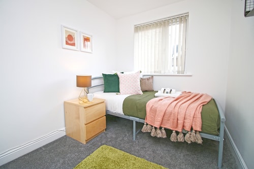 5 Bedroom Home - Sleeps 7 - Newport City Centre 20 Flataway