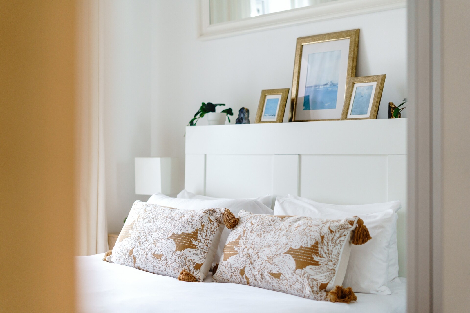 The Riverside Haven – City Centre + Parking in Bathstone Mews NP19 0PY - Property image 37 - VivreStays