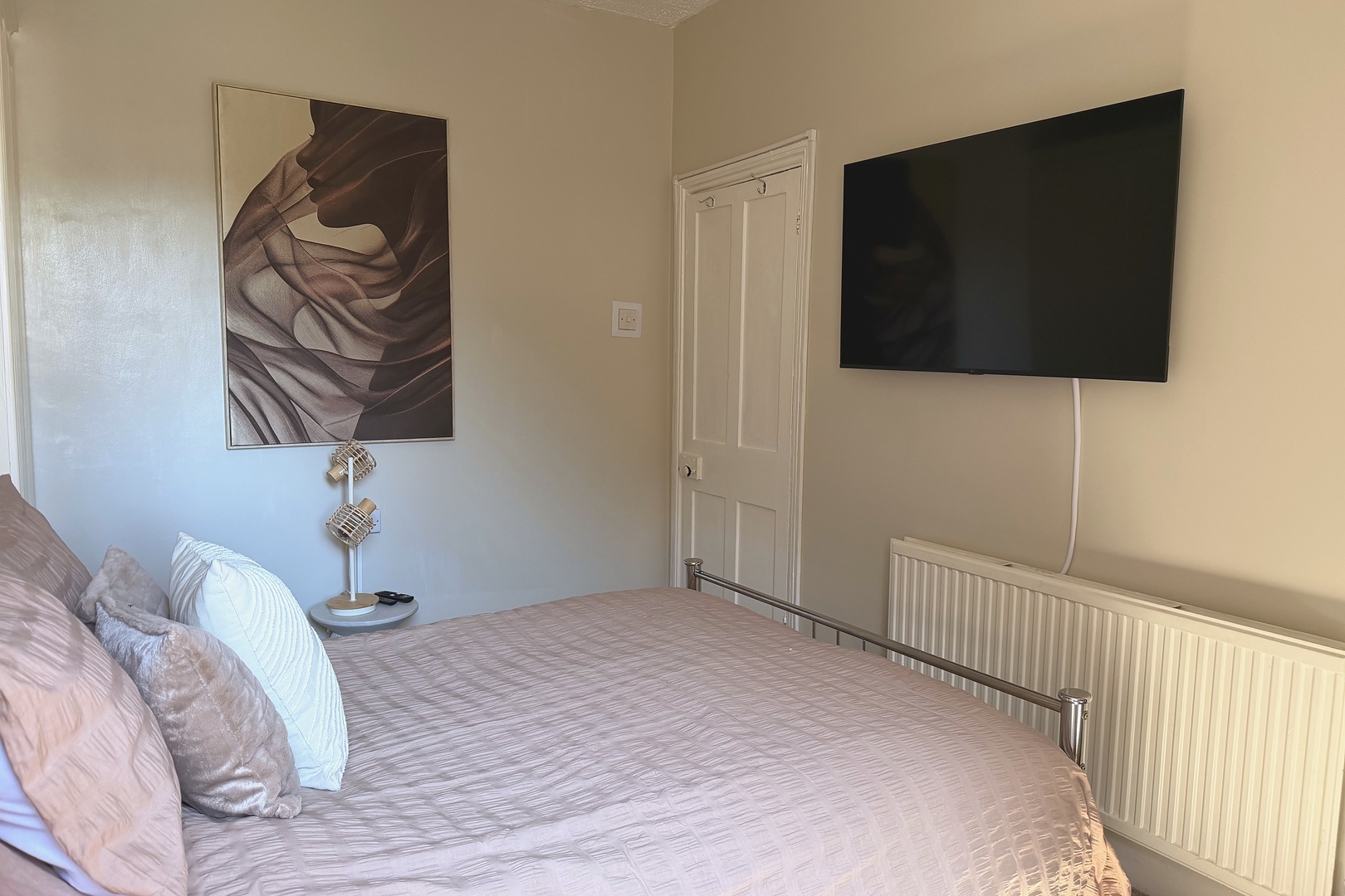 The M4 Escape | J26 | Free Parking | Newport in 56 Malpas Road NP20 5PB - Property image 11 - VivreStays