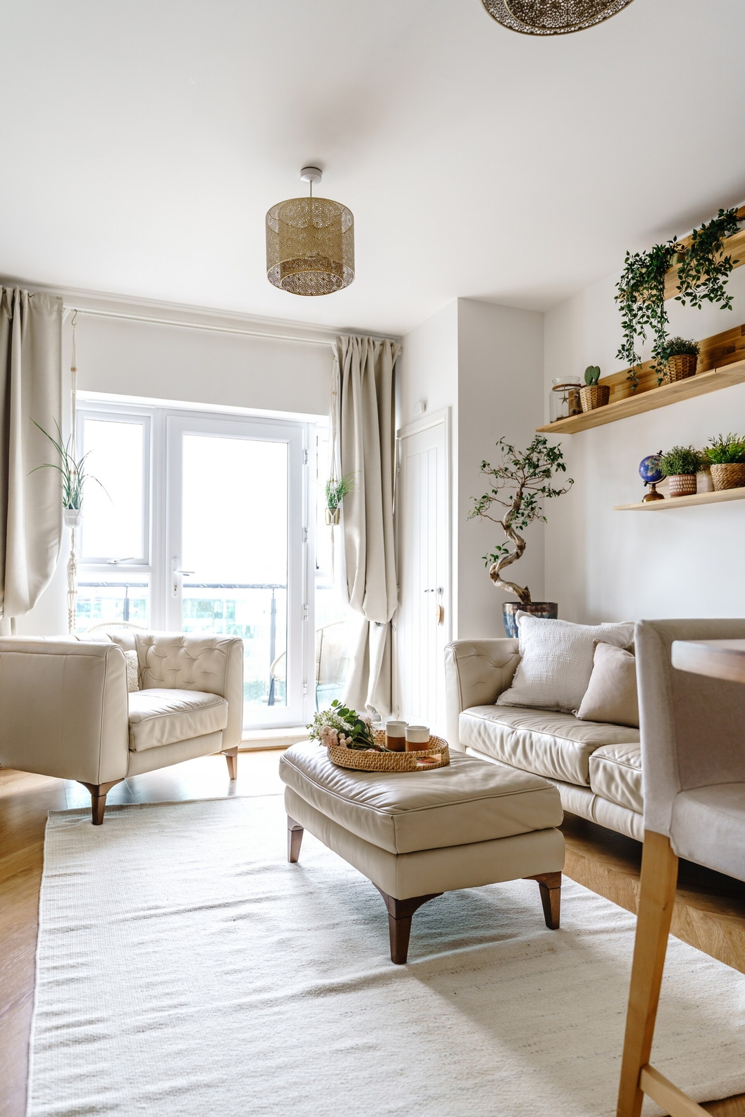 The Riverside Haven – City Centre + Parking in Bathstone Mews NP19 0PY - Property image 67 - VivreStays