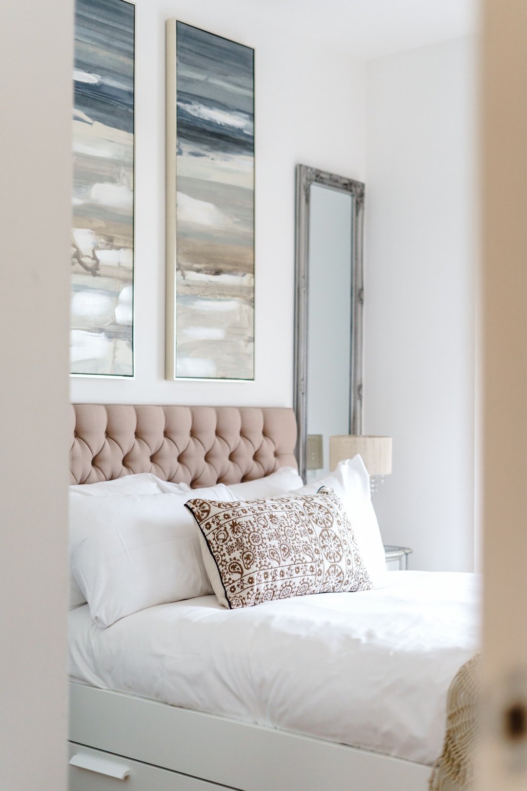 The Riverside Haven – City Centre + Parking in Bathstone Mews NP19 0PY - Property image 43 - VivreStays