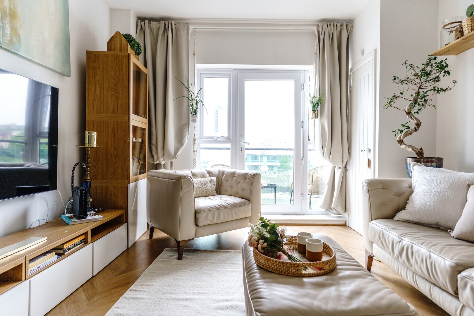 The Riverside Haven – City Centre + Parking in Bathstone Mews NP19 0PY - Property image 35 - VivreStays