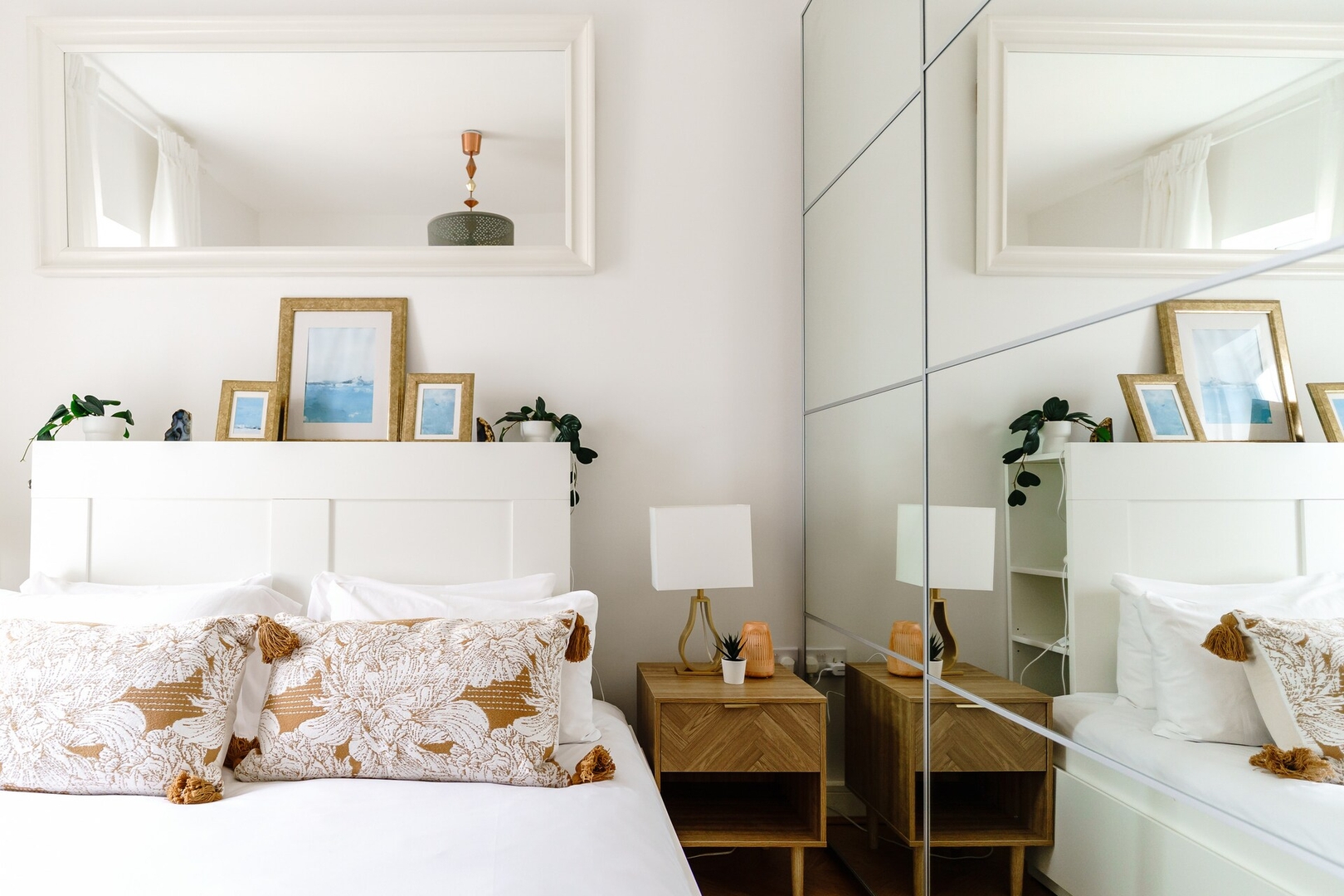 The Riverside Haven – City Centre + Parking in Bathstone Mews NP19 0PY - Property image 11 - VivreStays