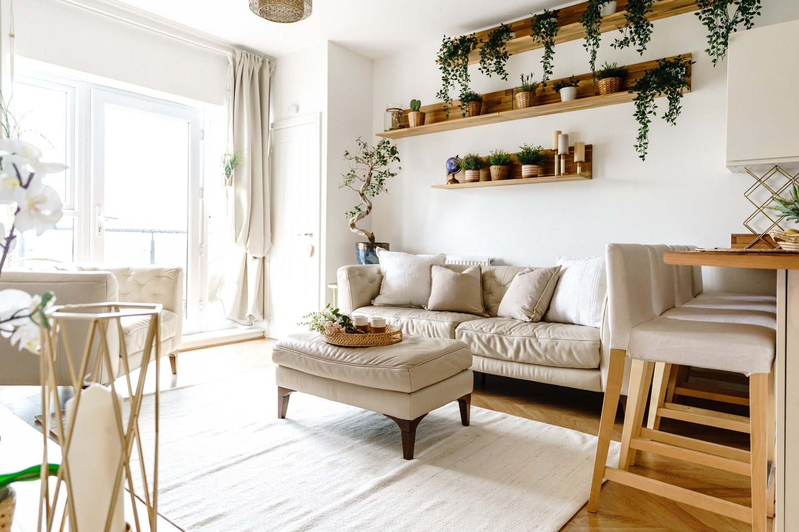 The Riverside Haven – City Centre + Parking in Bathstone Mews NP19 0PY - Property image 55 - VivreStays