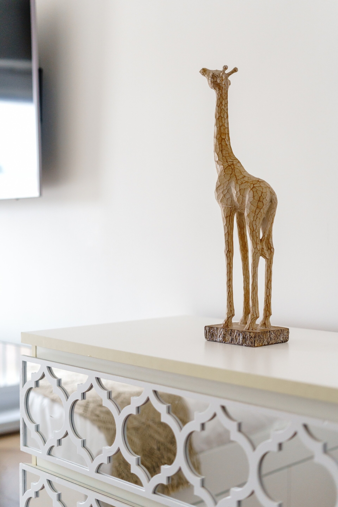 The Riverside Haven – City Centre + Parking in Bathstone Mews NP19 0PY - Property image 17 - VivreStays