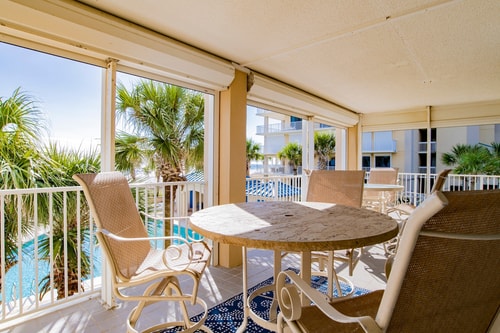 Price Drop! Beachfront Condo w/Gulf & Pool View