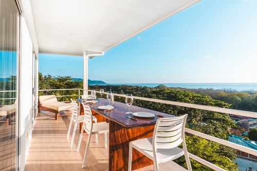 Panoramic Ocean View - Backup Power + Internet