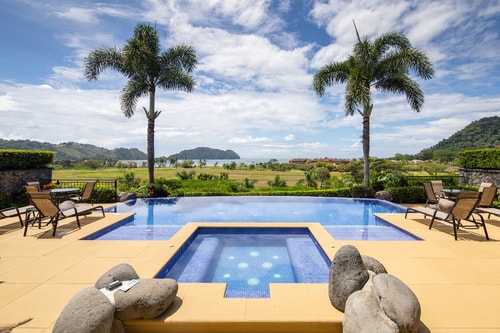 Luxurious Private Villa With Panoramic Ocean View