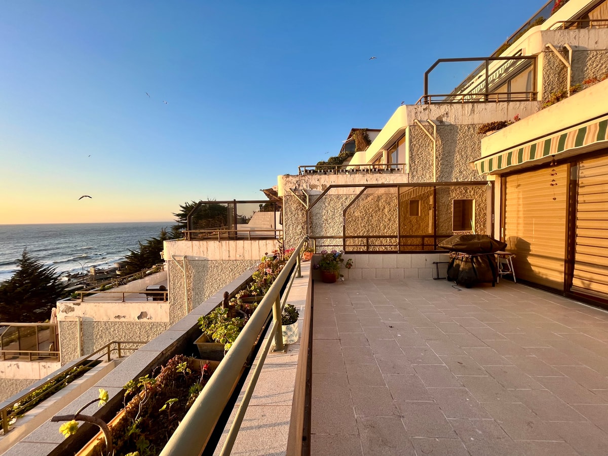 3BR/3BA Spacious Apartment with Terrace - Concon Buho Property
