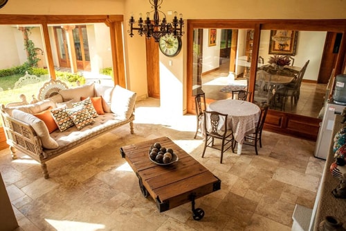6BR/6BA Colonial House Style Guayllabamba - Quito 40 Buho Property