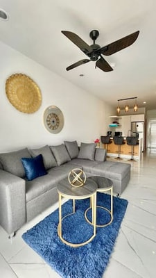 Agradable depa a 4 cuadras del malecón con alberca