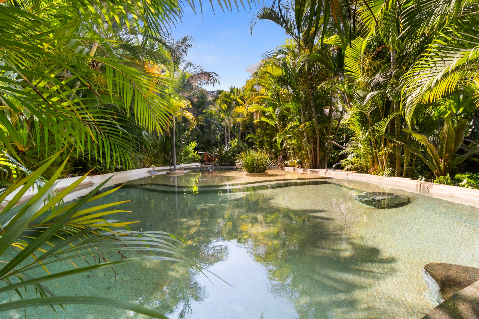 Your Quiet Corner with Pool and Relaxing Spaces 17 VIDA CORAL