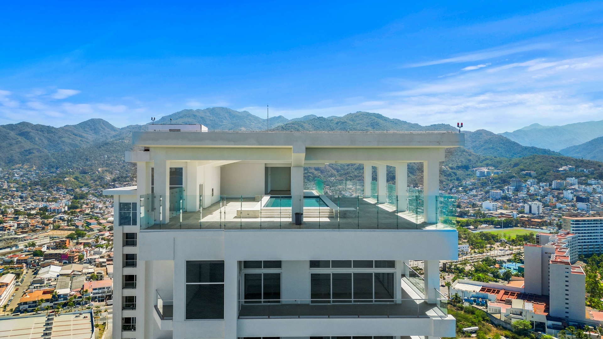 Harbor 604N | Ocean View & Shared Rooftop 22 VIDA CORAL