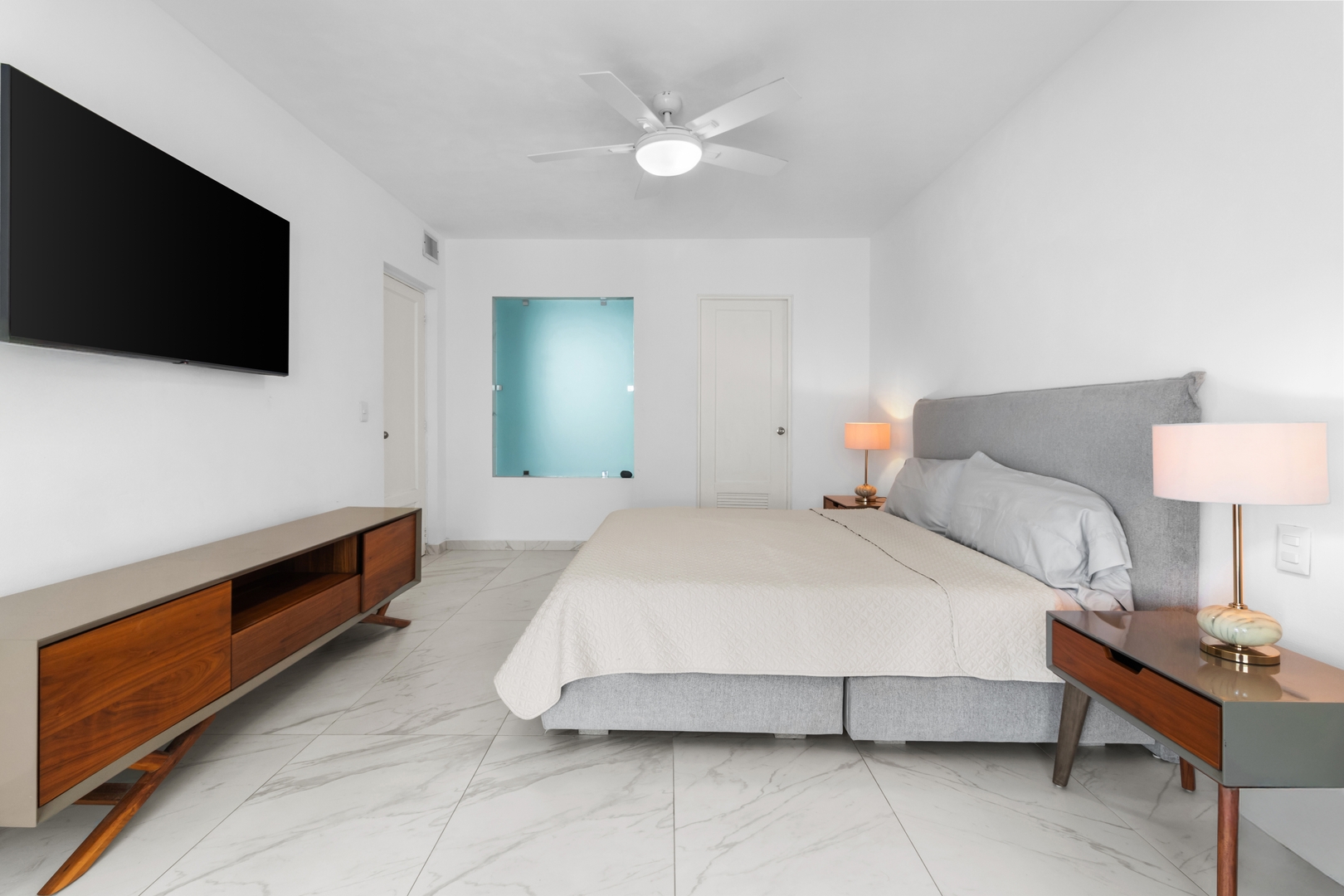 Beachfront condo, oasis of tranquility 56 VIDA CORAL