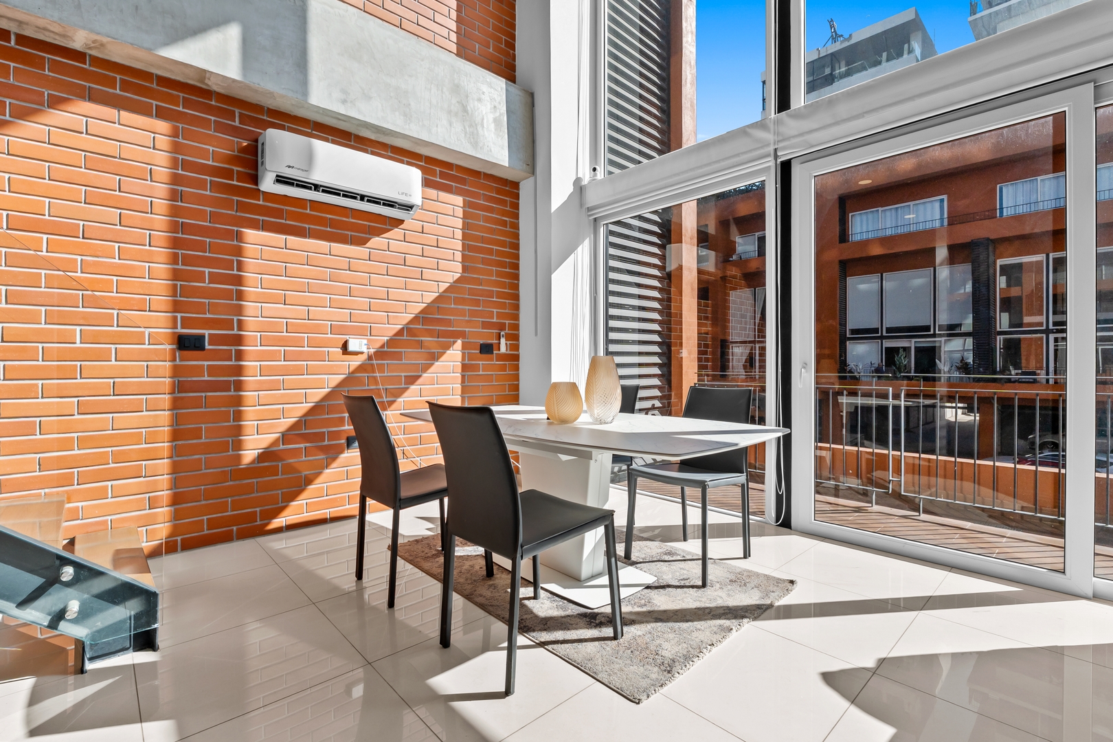 Double-height loft in Zoho Skies | Rooftop pool 6 VIDA CORAL