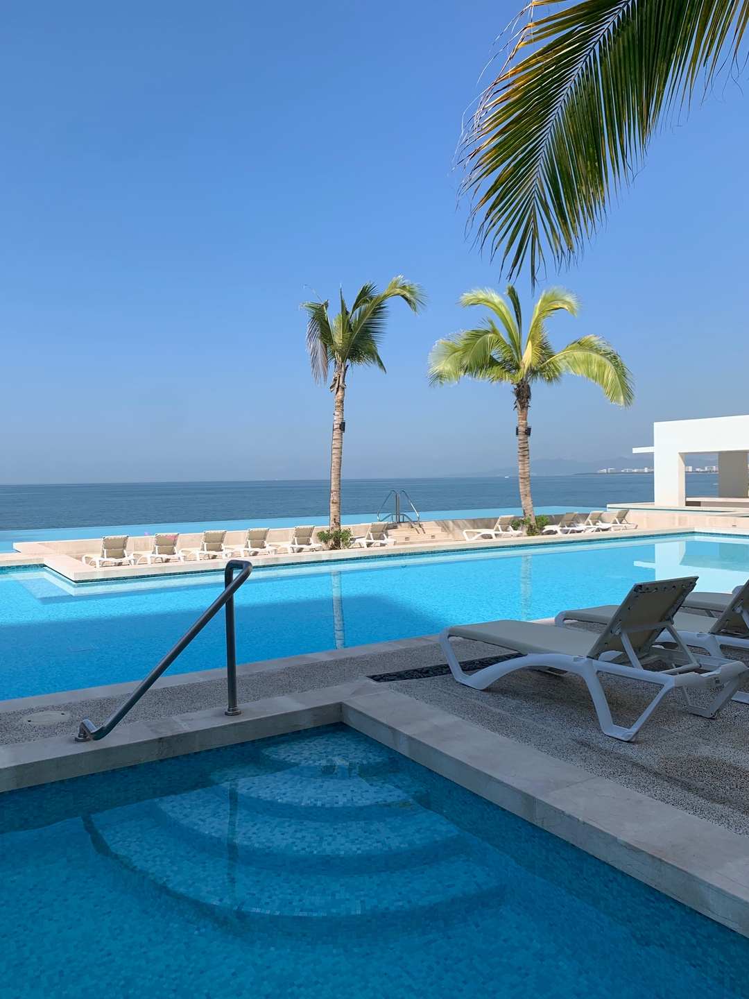 Harbor 604N | Ocean View & Shared Rooftop 28 VIDA CORAL