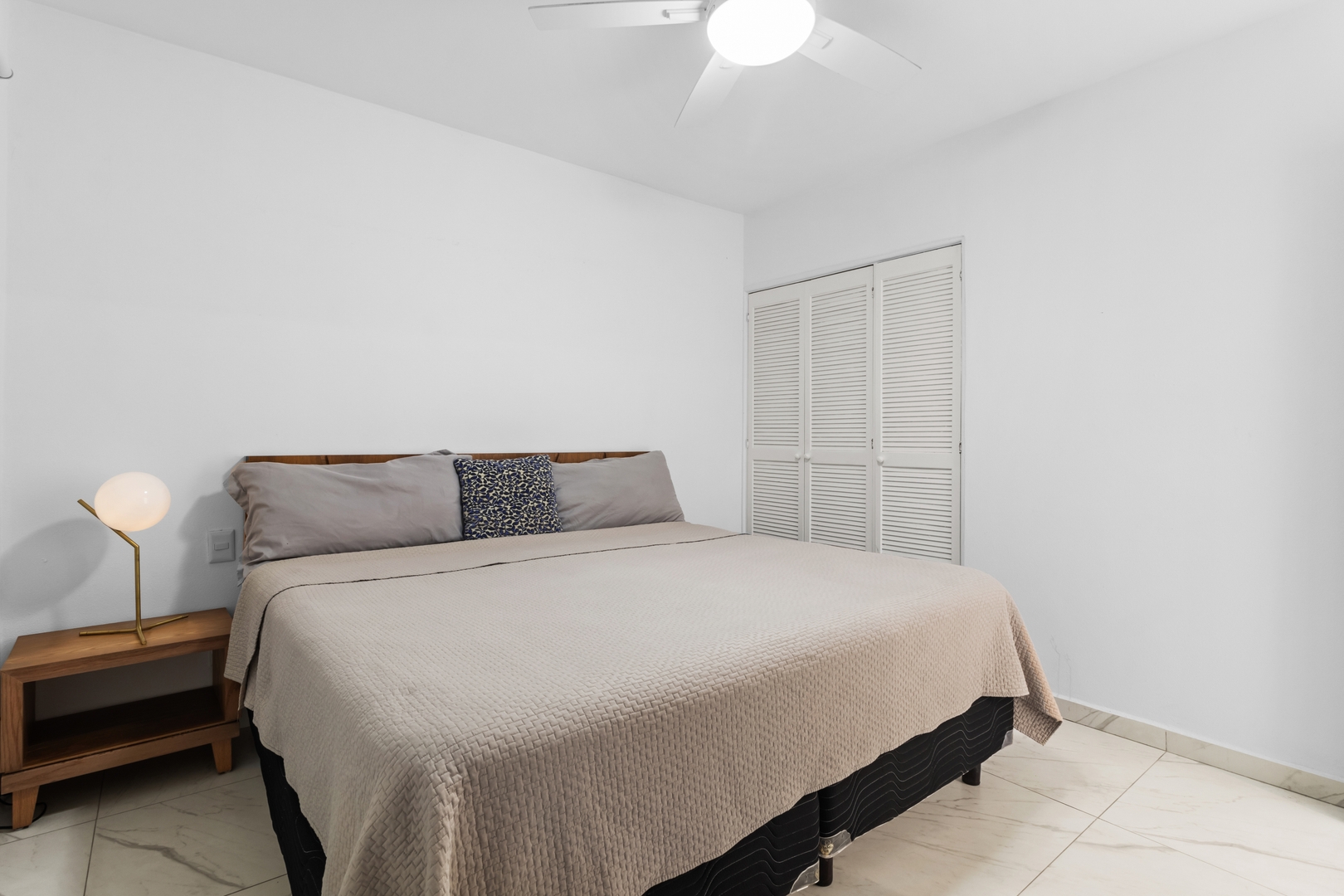 Beachfront condo, oasis of tranquility 52 VIDA CORAL