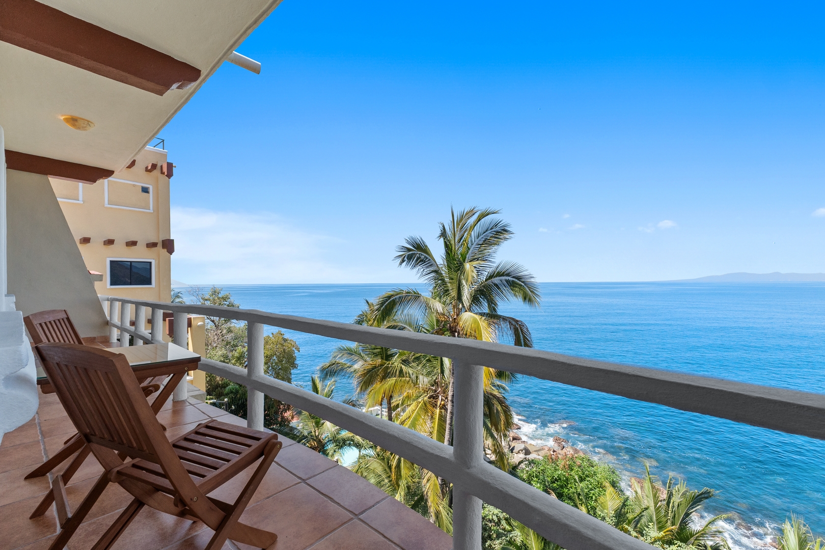 With sea views / View Next to the Oxxo viewpoint 21 VIDA CORAL