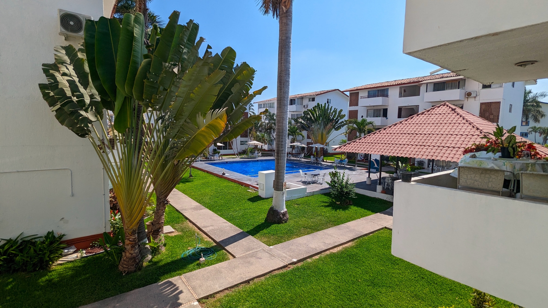 La Marina | 2 Bedrooms, King Bed & Shared Pool 15 VIDA CORAL
