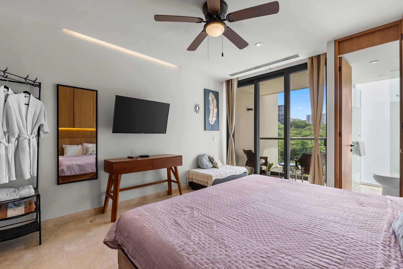Zantamar Studio | Balcony & Shared Pool 7 VIDA CORAL