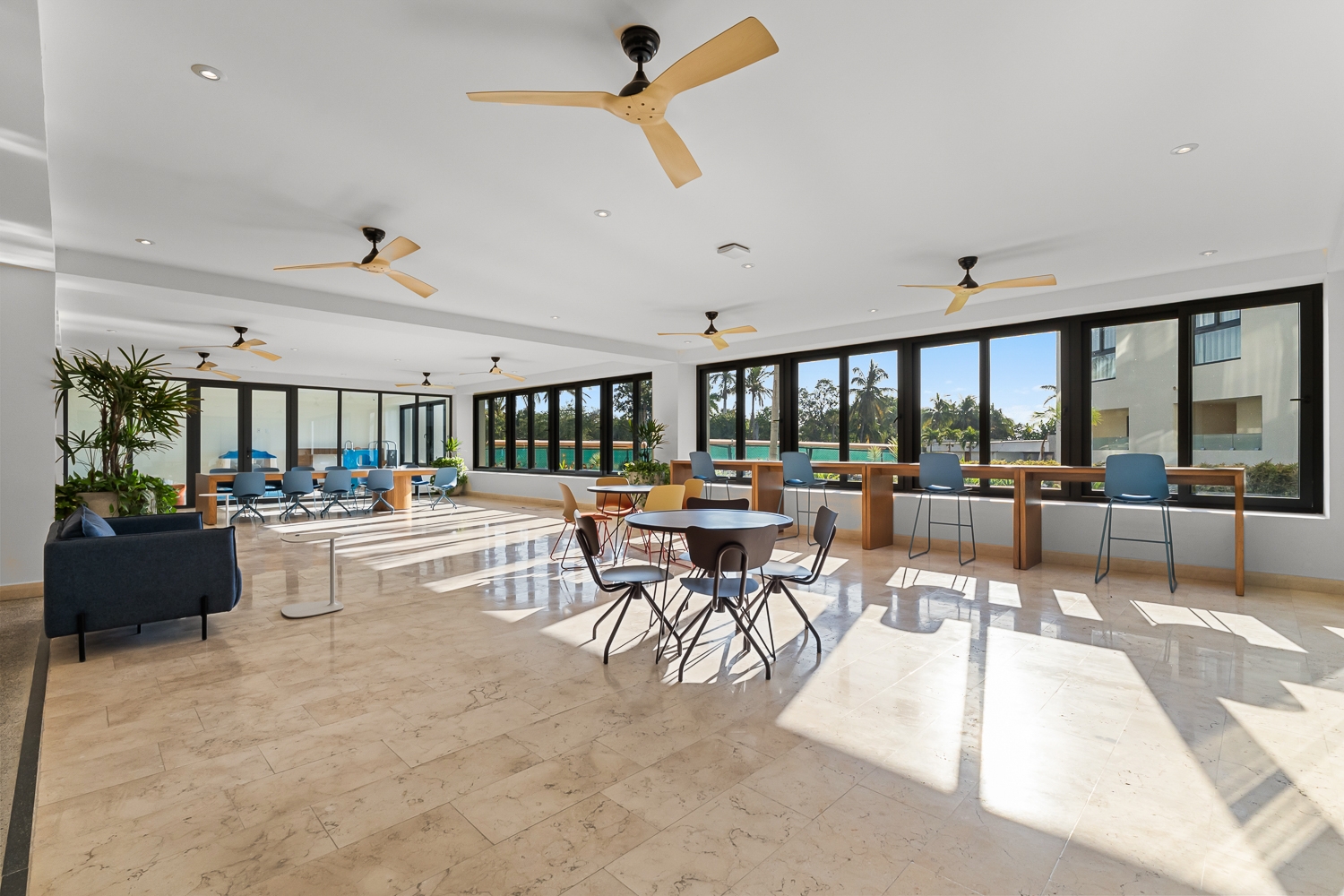 Zantamar Studio | Balcony & Shared Pool 16 VIDA CORAL