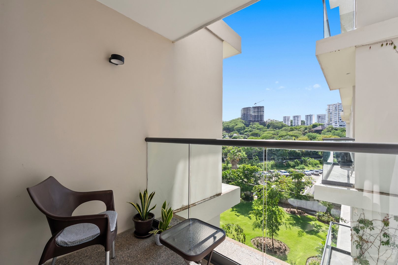 Zantamar Studio | Balcony & Shared Pool 10 VIDA CORAL