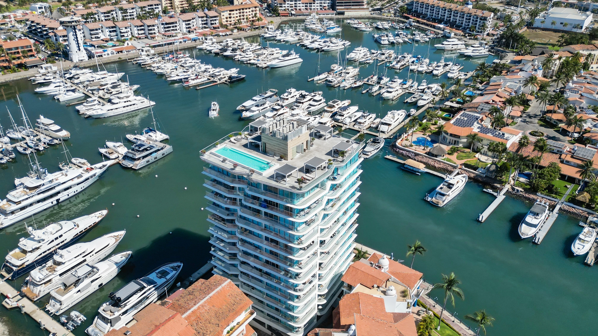 Comfort and Style by the Sea in Marina Vallarta 23 VIDA CORAL