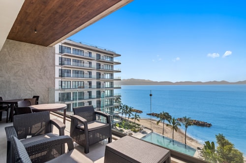 A pocos pasos de la playa: 3 hab con vista al mar.