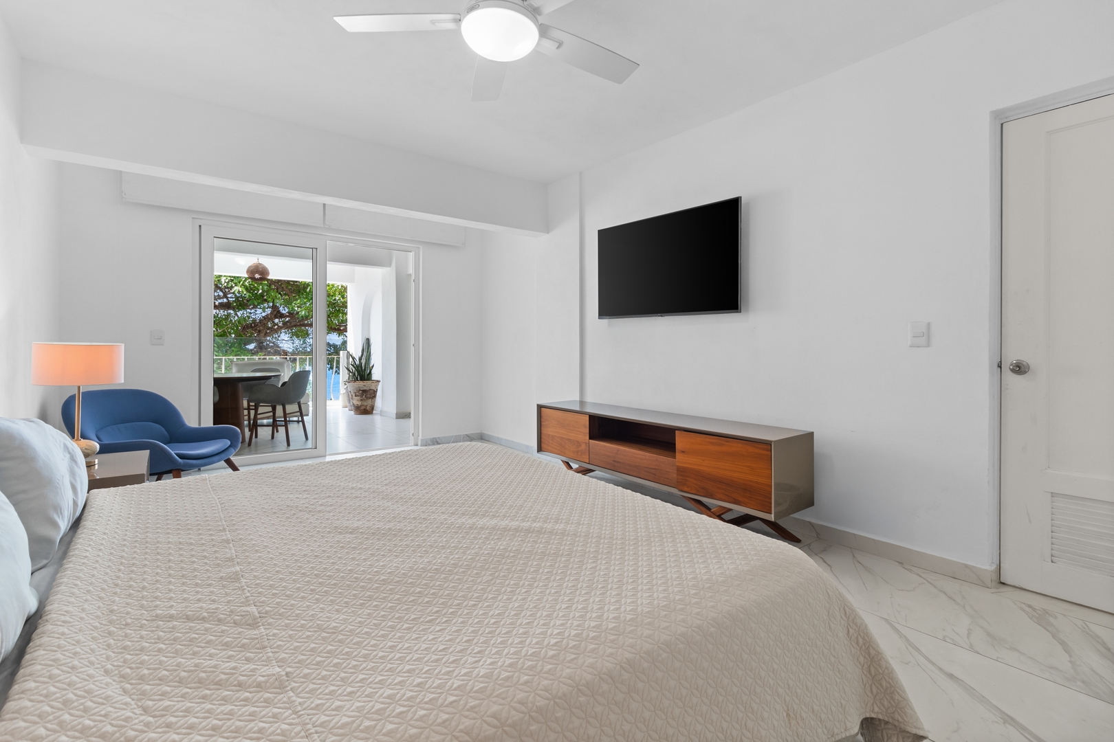 Beachfront condo, oasis of tranquility 58 VIDA CORAL