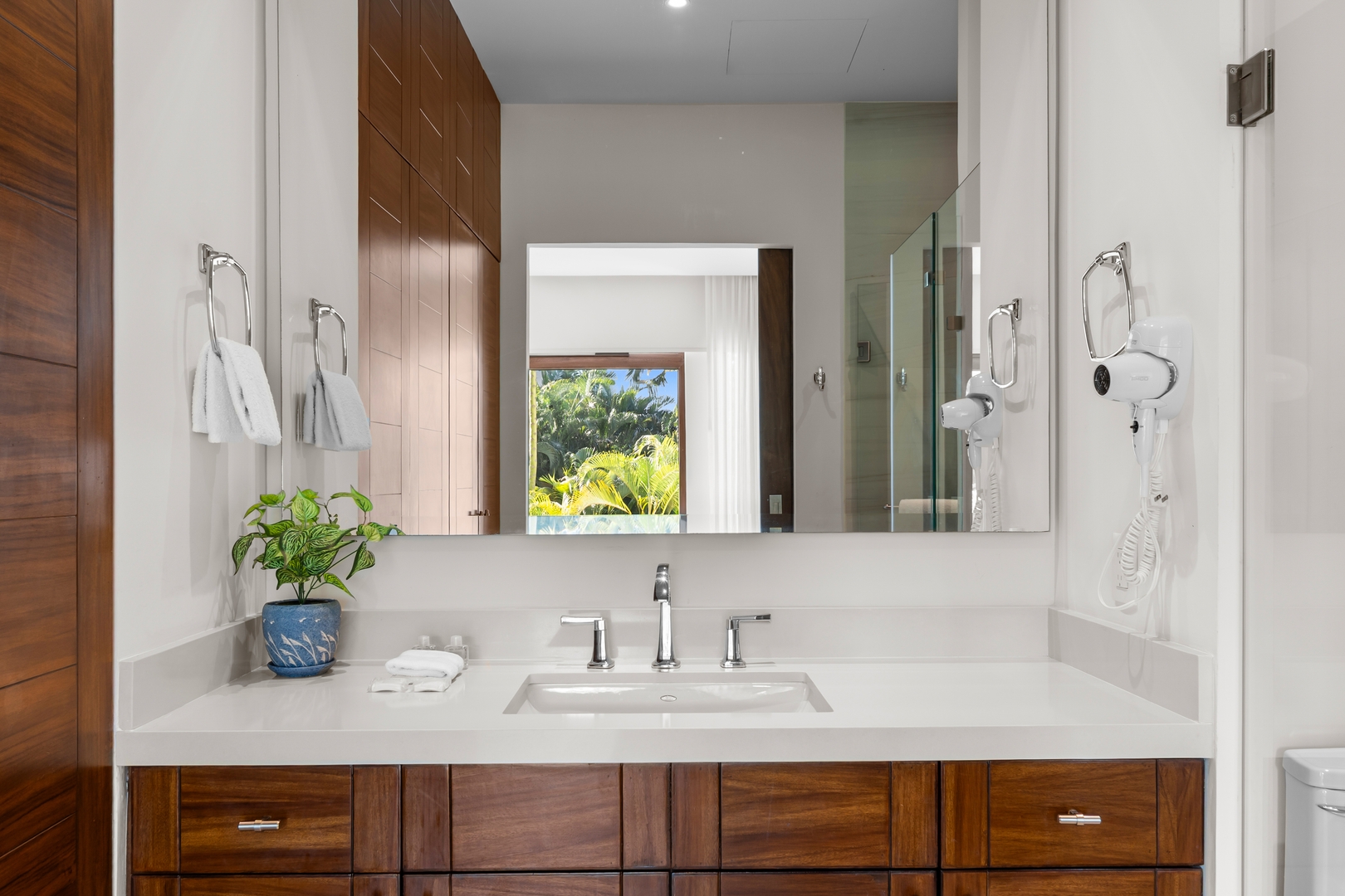 Your Quiet Corner with Pool and Relaxing Spaces 10 VIDA CORAL