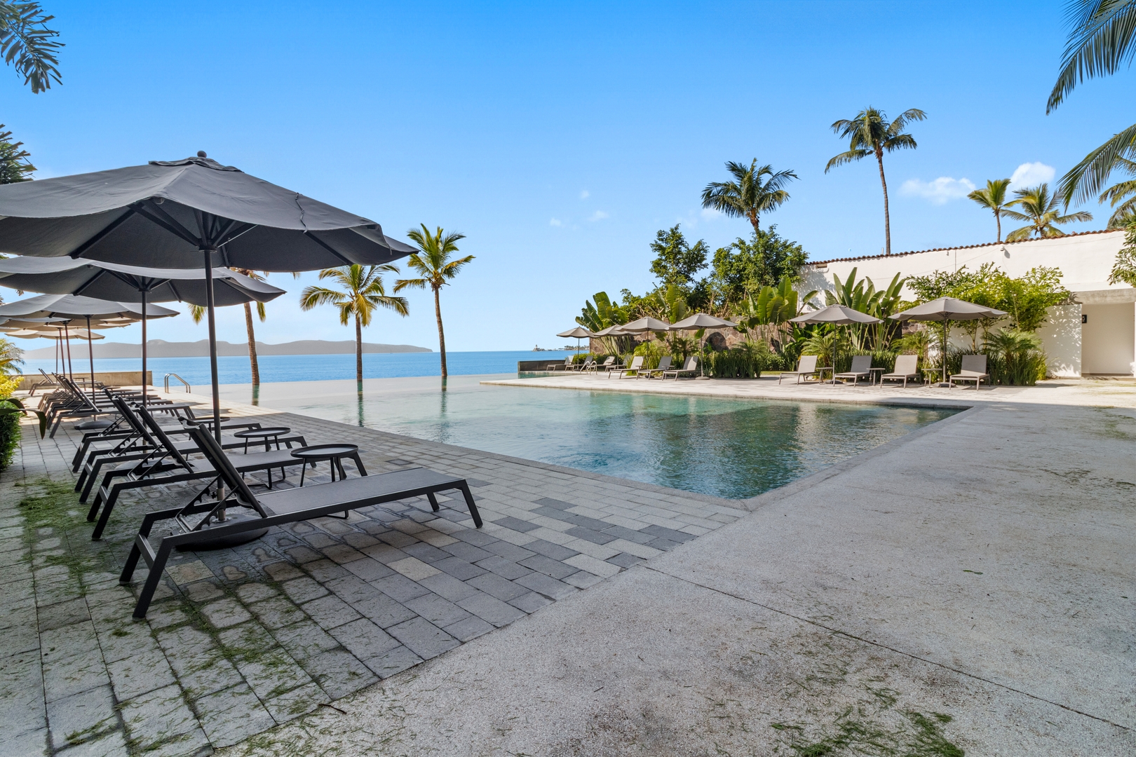 Cozy Modern Condo with Scenic Balcony Views 56 VIDA CORAL