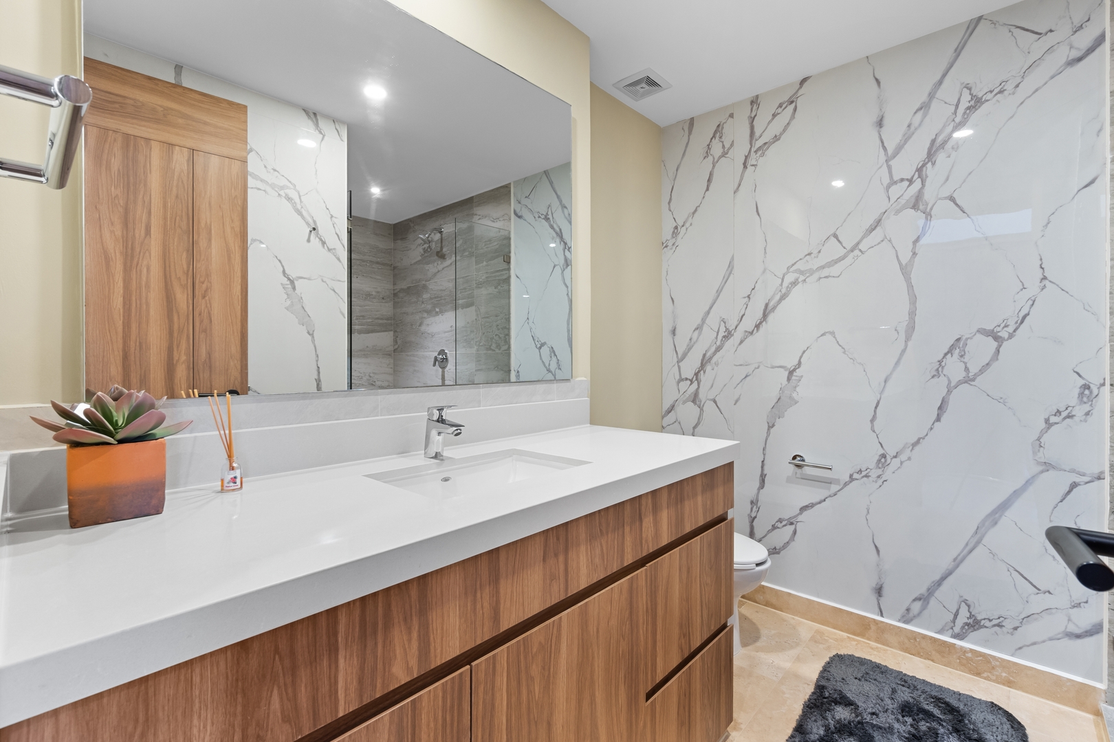 Harbor 604N | Ocean View & Shared Rooftop 20 VIDA CORAL