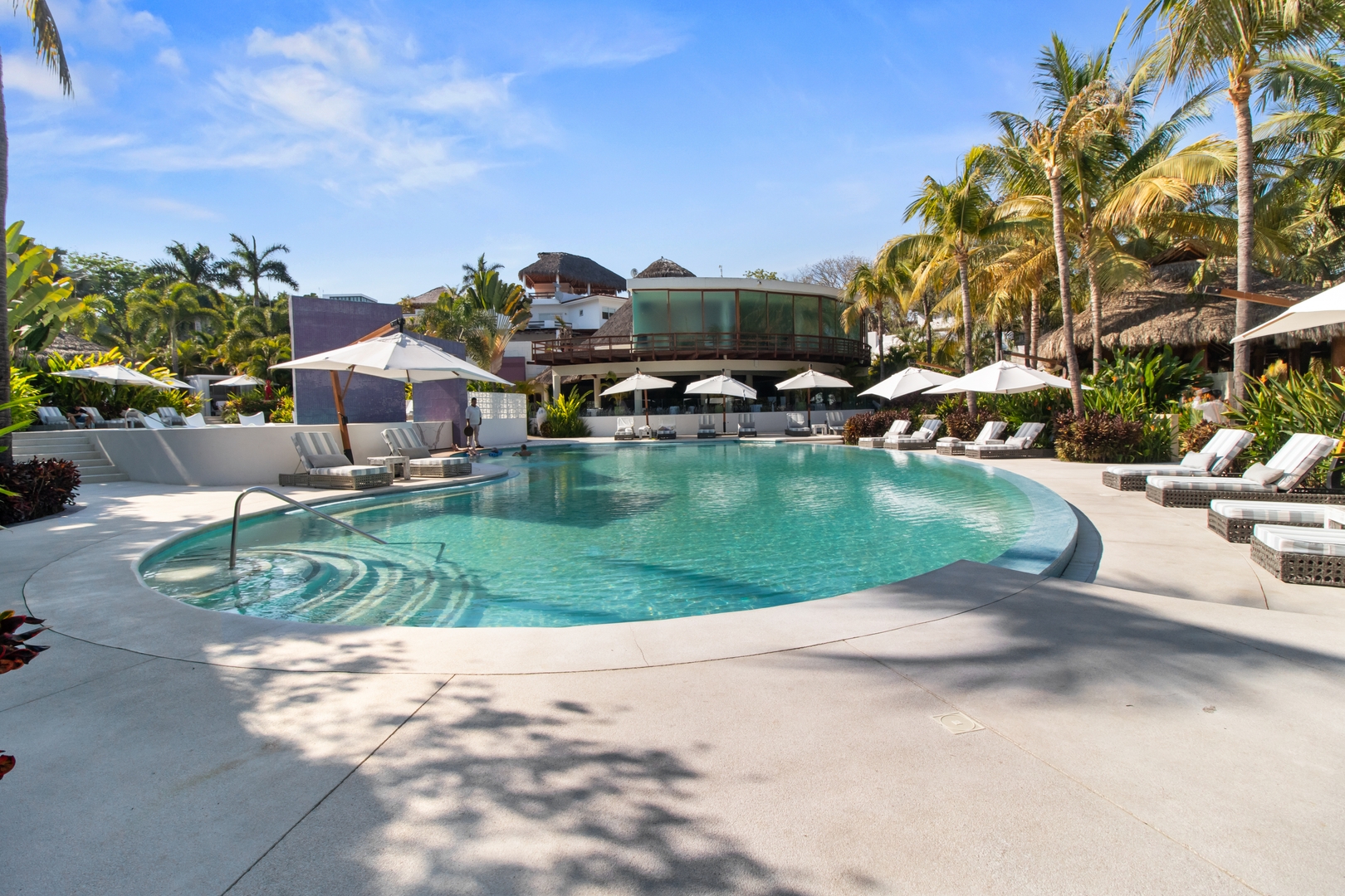 Your Quiet Corner with Pool and Relaxing Spaces 41 VIDA CORAL