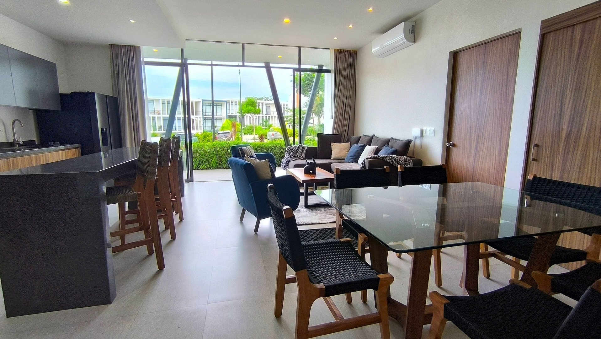 "Modern Style in Mezcales: Minutes from the Beach" 15 VIDA CORAL