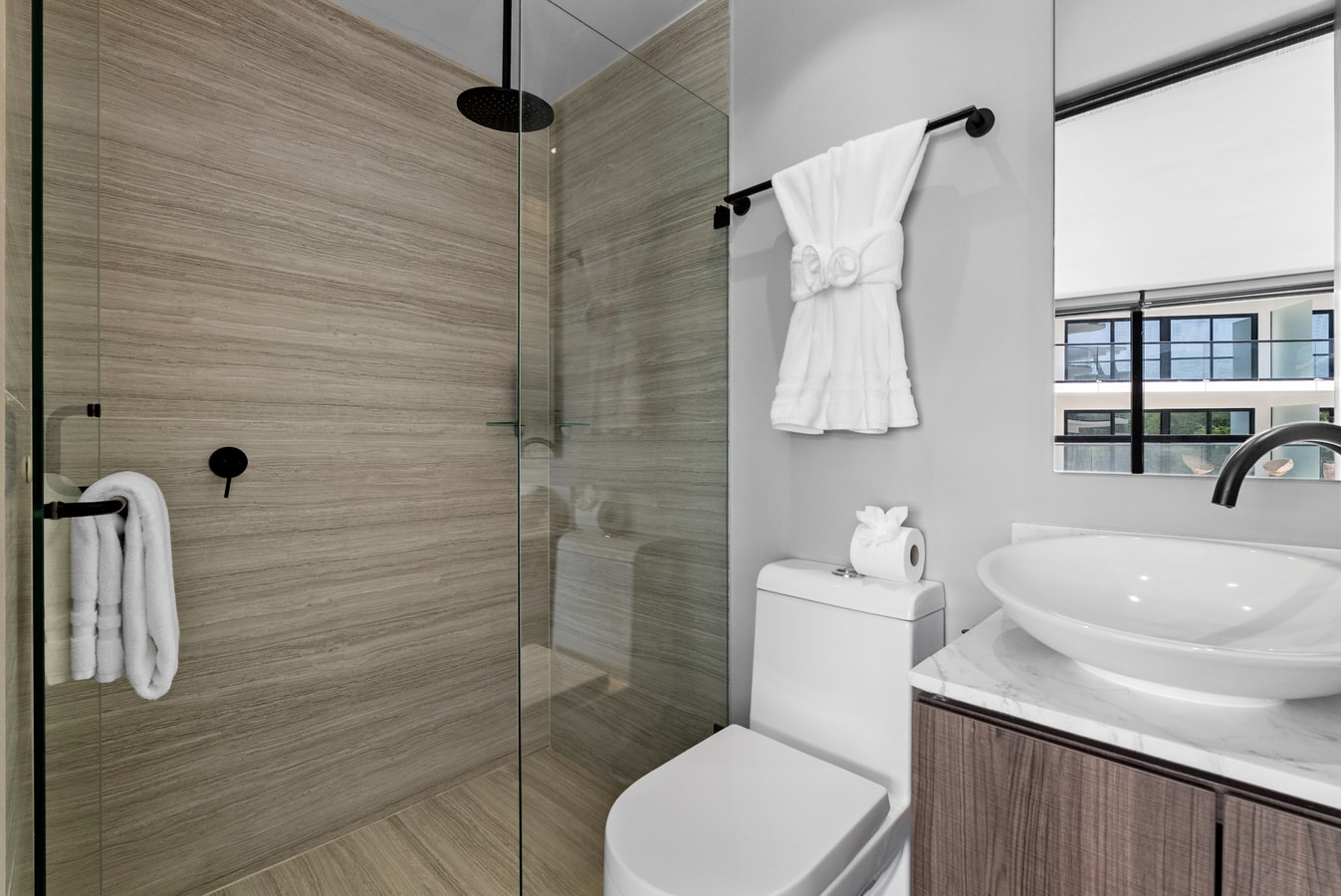 Ocean View & Beach Access | 2 Bedrooms 11 VIDA CORAL