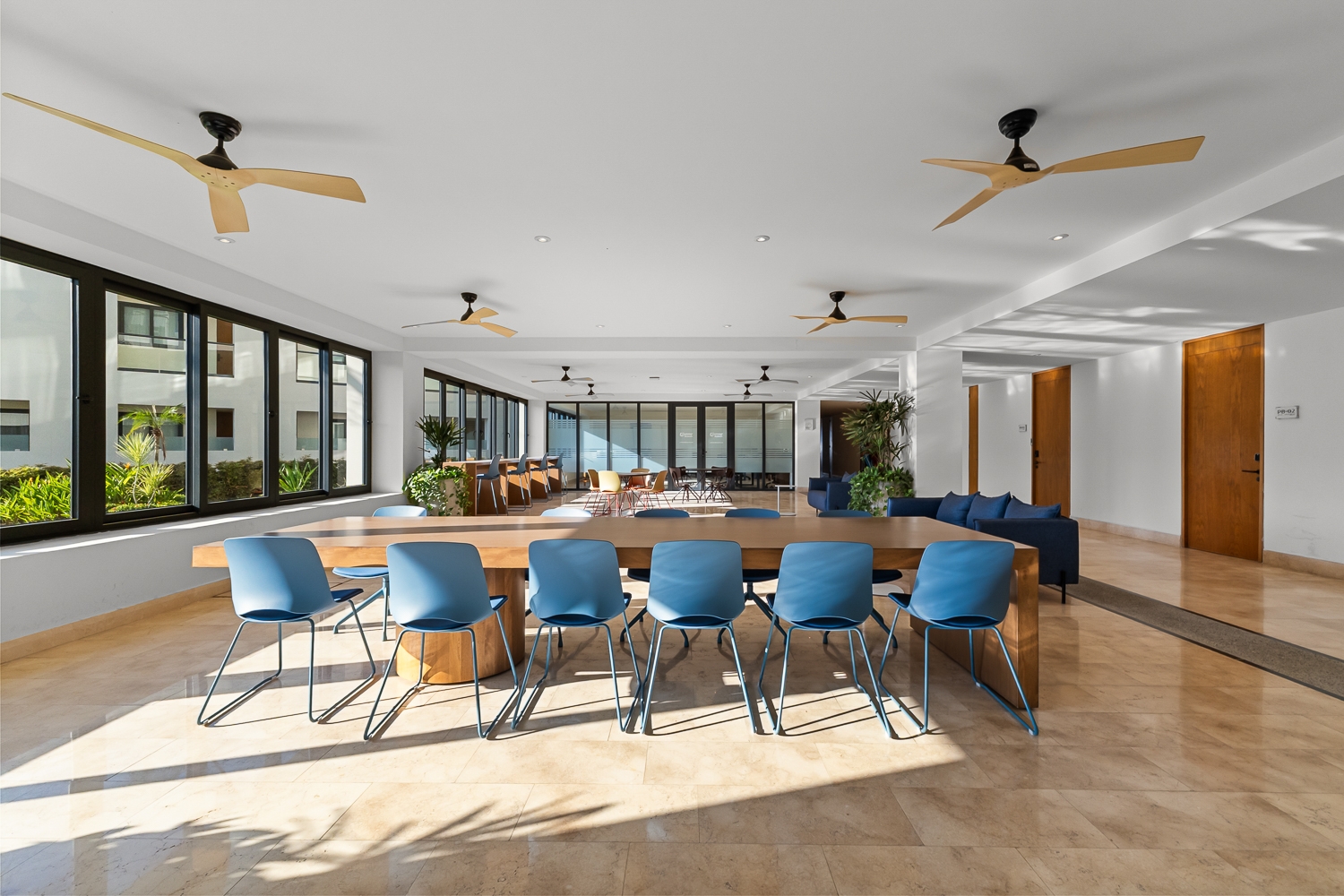 Relaxing Oceanfront Getaway with Balcony 22 VIDA CORAL