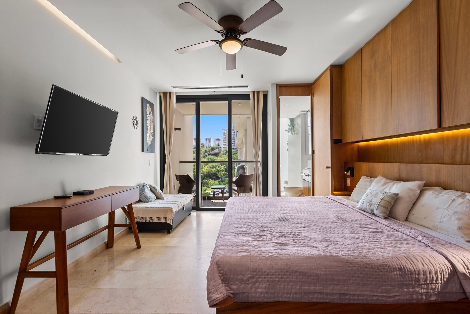 Zantamar Studio | Balcony & Shared Pool 5 VIDA CORAL