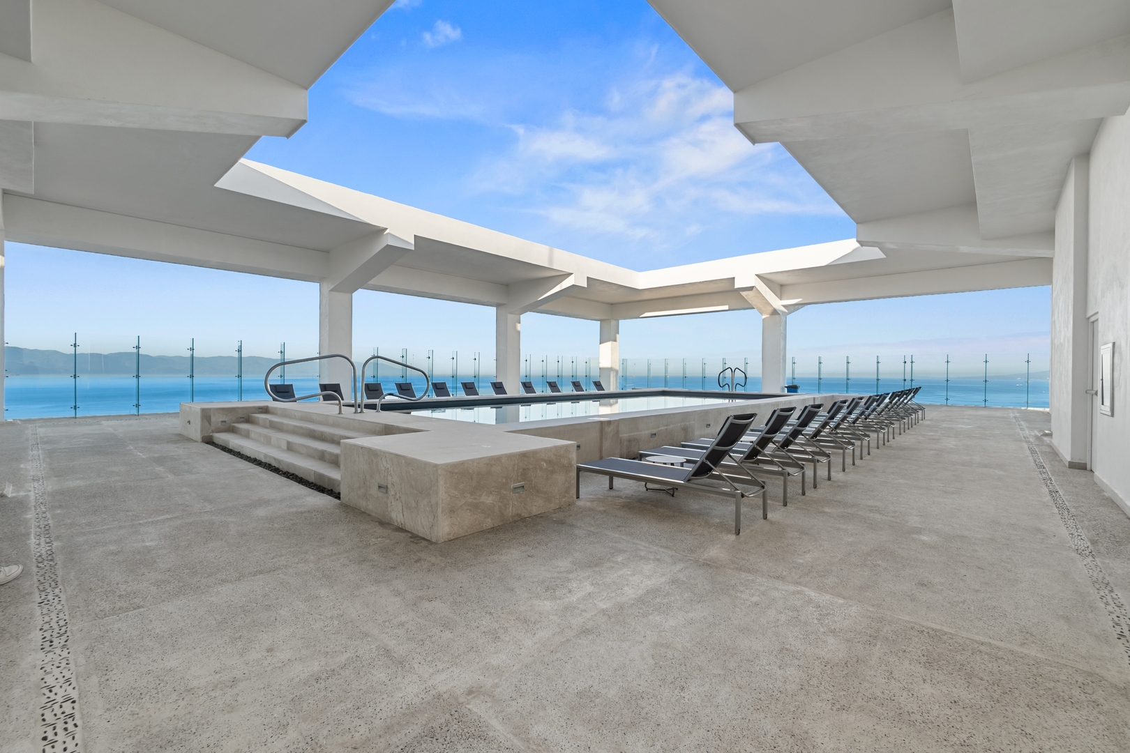 Harbor | 26th-Floor Ocean Views & King Bed 13 VIDA CORAL