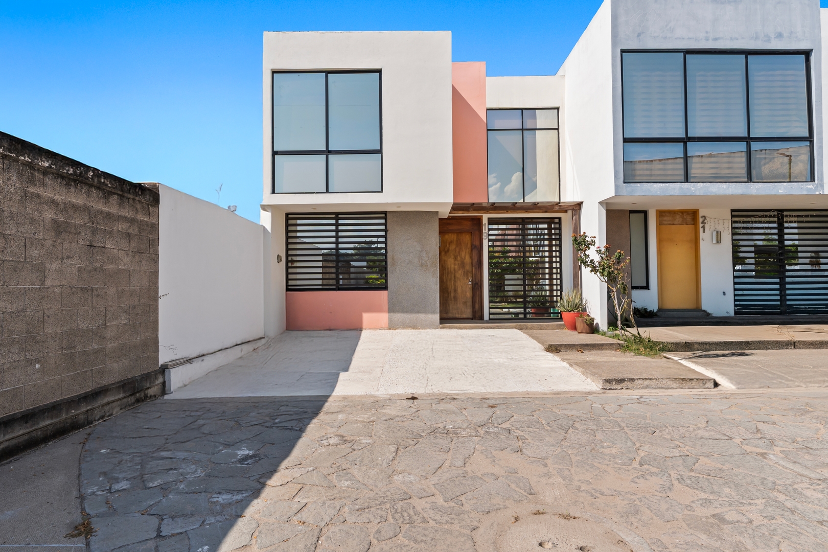 Seaport | Family Home & Shared Pool 22 VIDA CORAL