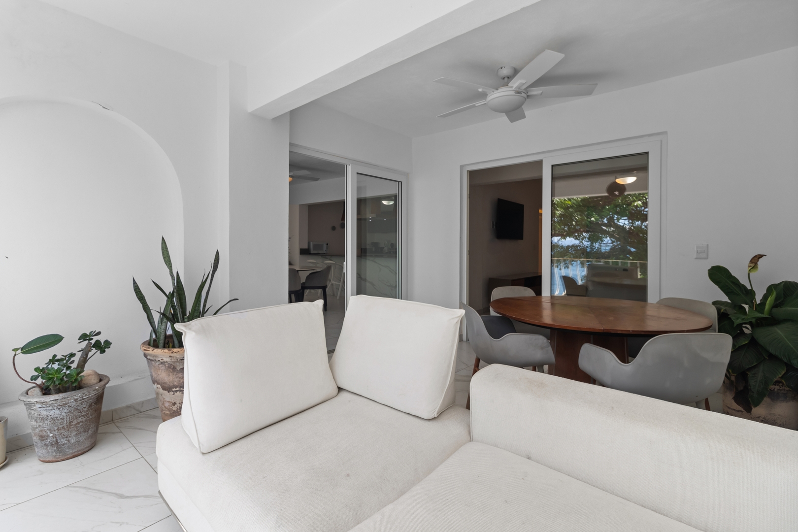 Beachfront condo, oasis of tranquility 36 VIDA CORAL