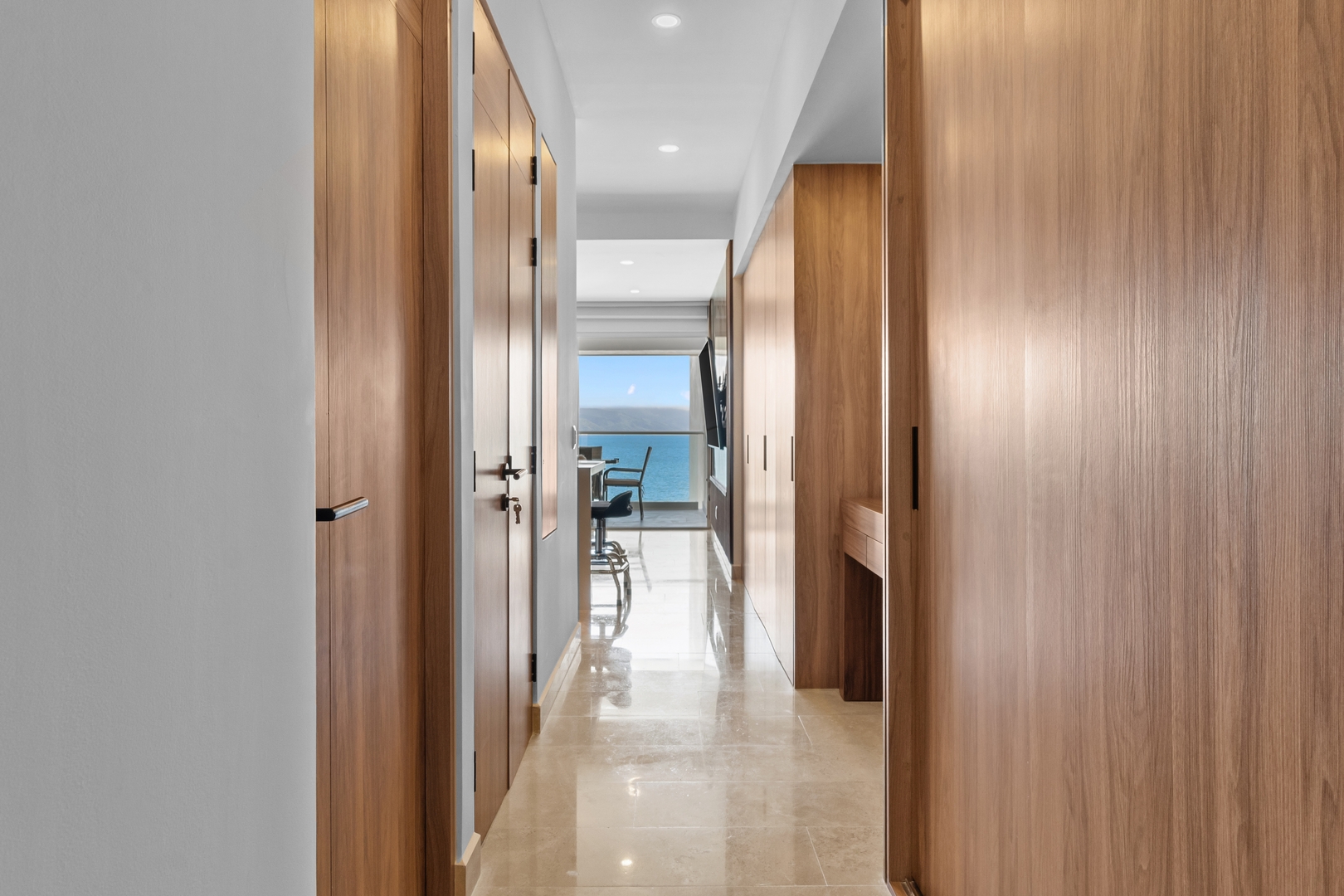 Harbor 604N | Ocean View & Shared Rooftop 10 VIDA CORAL