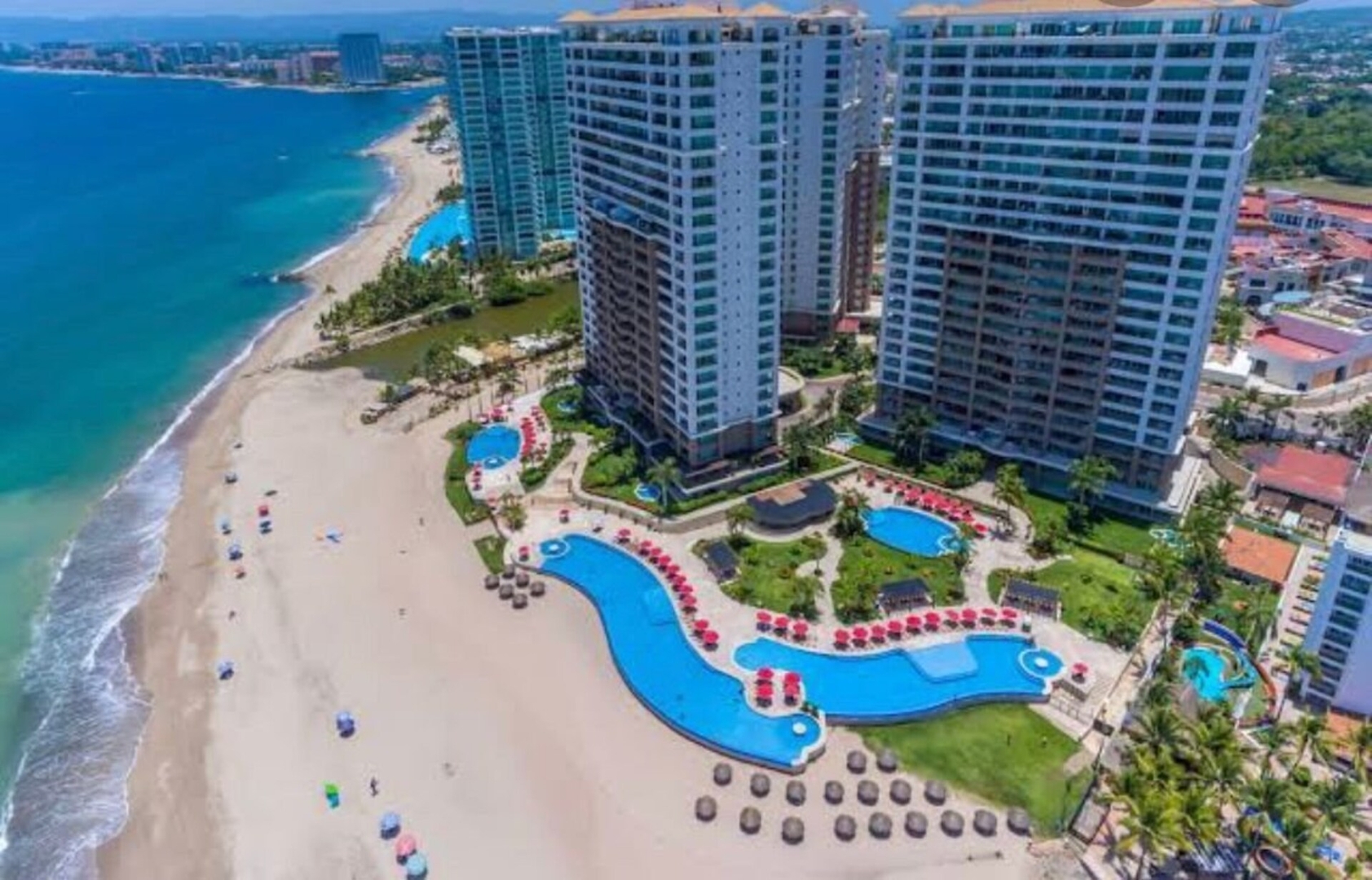 Beachfront, spectacular view, Grand Venetian 60 VIDA CORAL