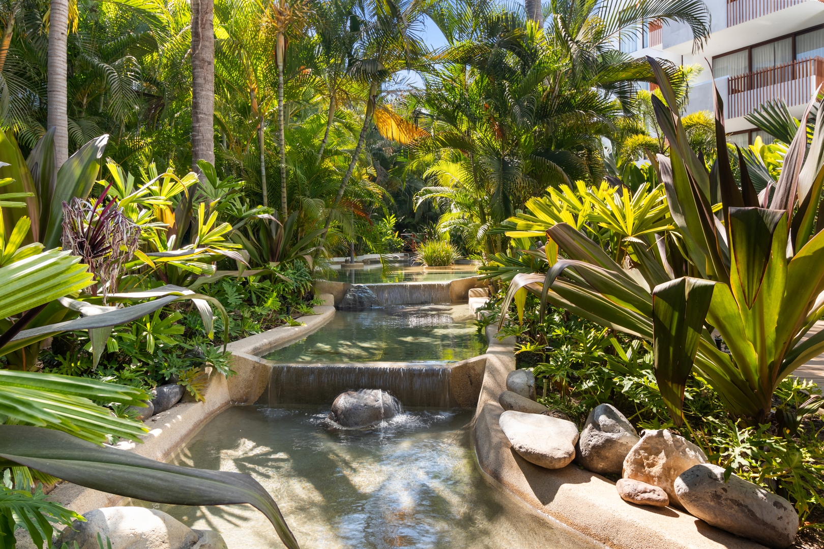 Your Quiet Corner with Pool and Relaxing Spaces 15 VIDA CORAL