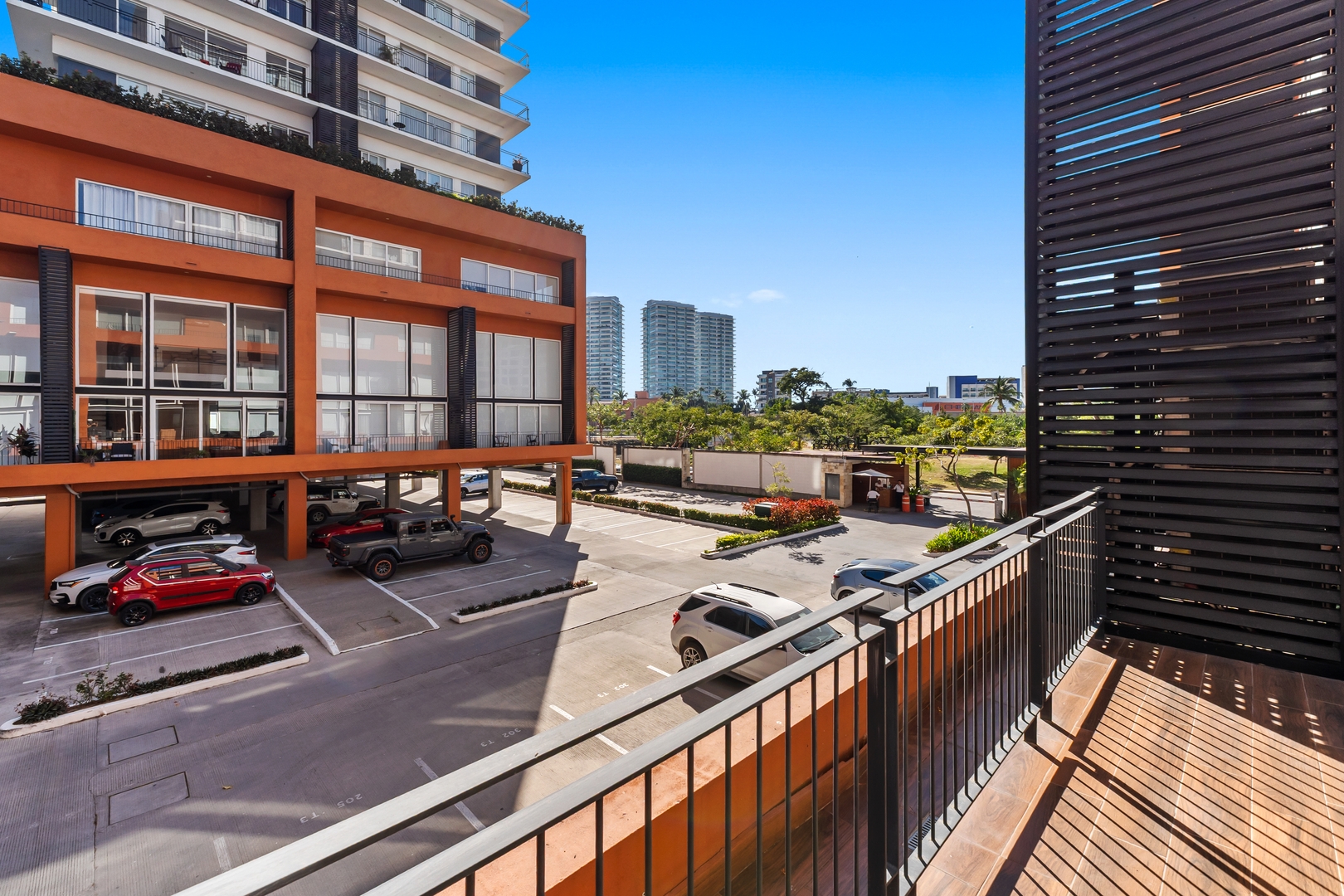 Double-height loft in Zoho Skies | Rooftop pool 22 VIDA CORAL