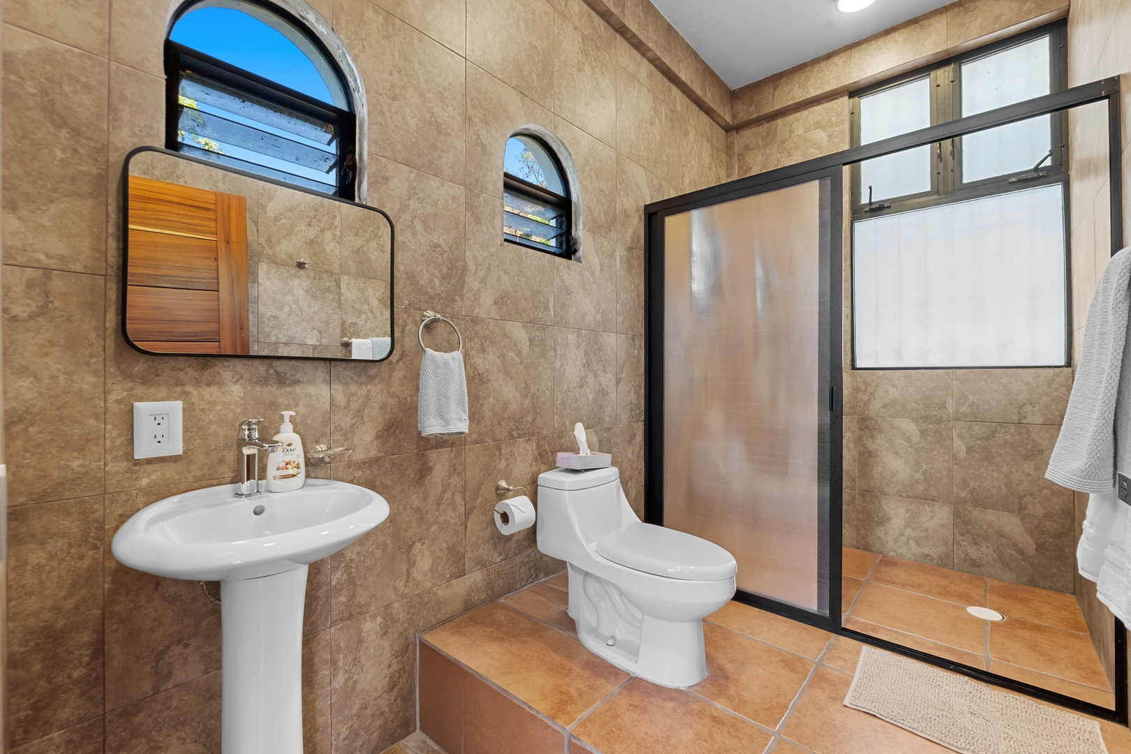 Ocean-View Studio | King Bed & Private Balcony 17 VIDA CORAL