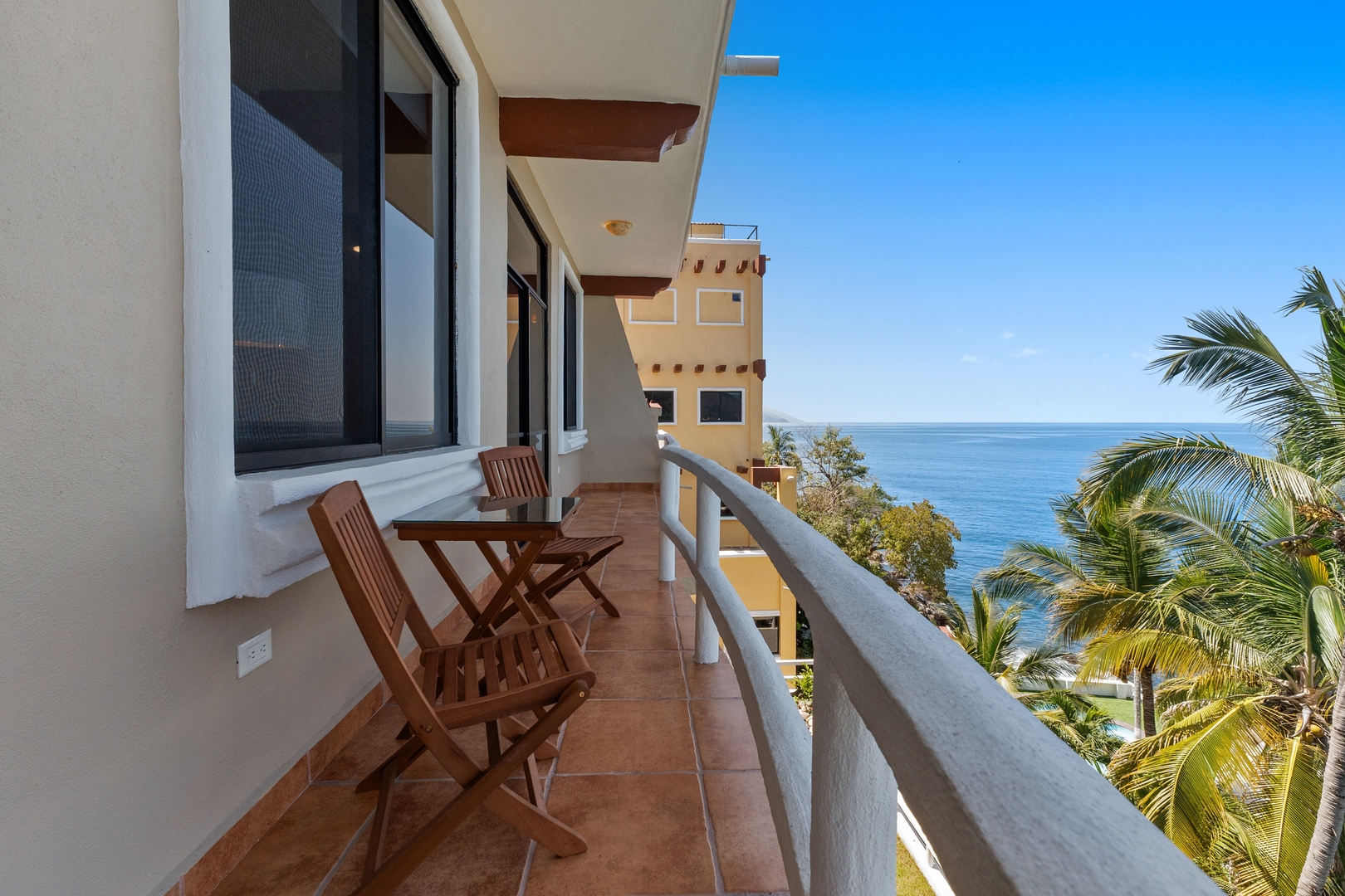 With sea views / View Next to the Oxxo viewpoint 22 VIDA CORAL