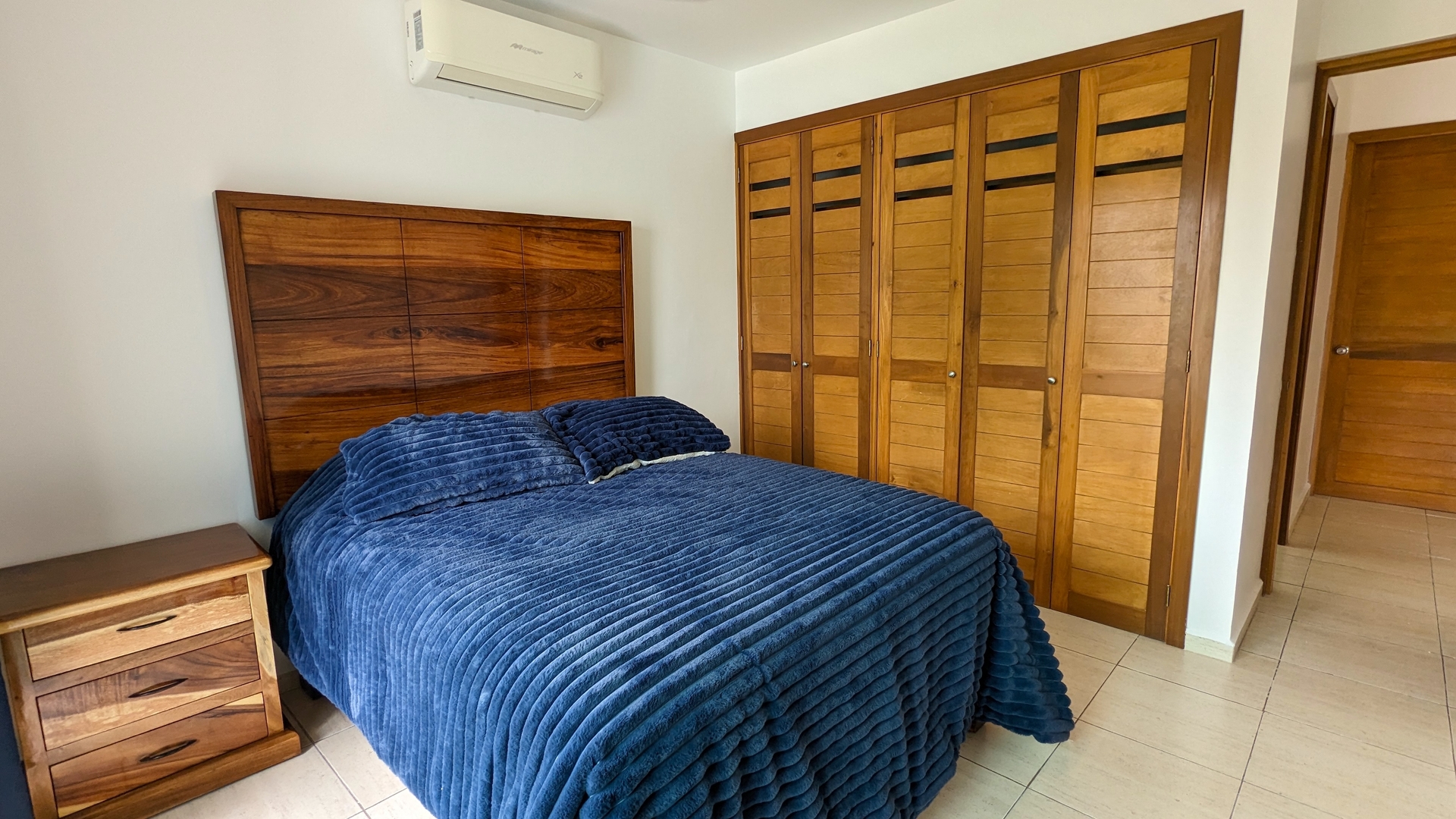 Great location, pool and gardens in Versalles 5 VIDA CORAL
