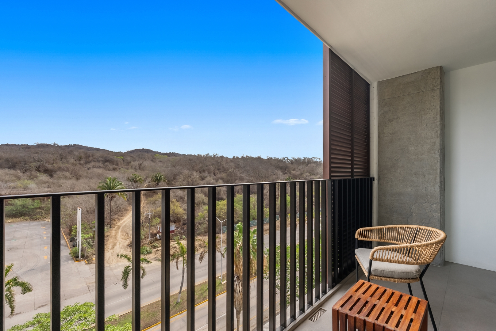 Cozy Modern Condo with Scenic Balcony Views 7 VIDA CORAL